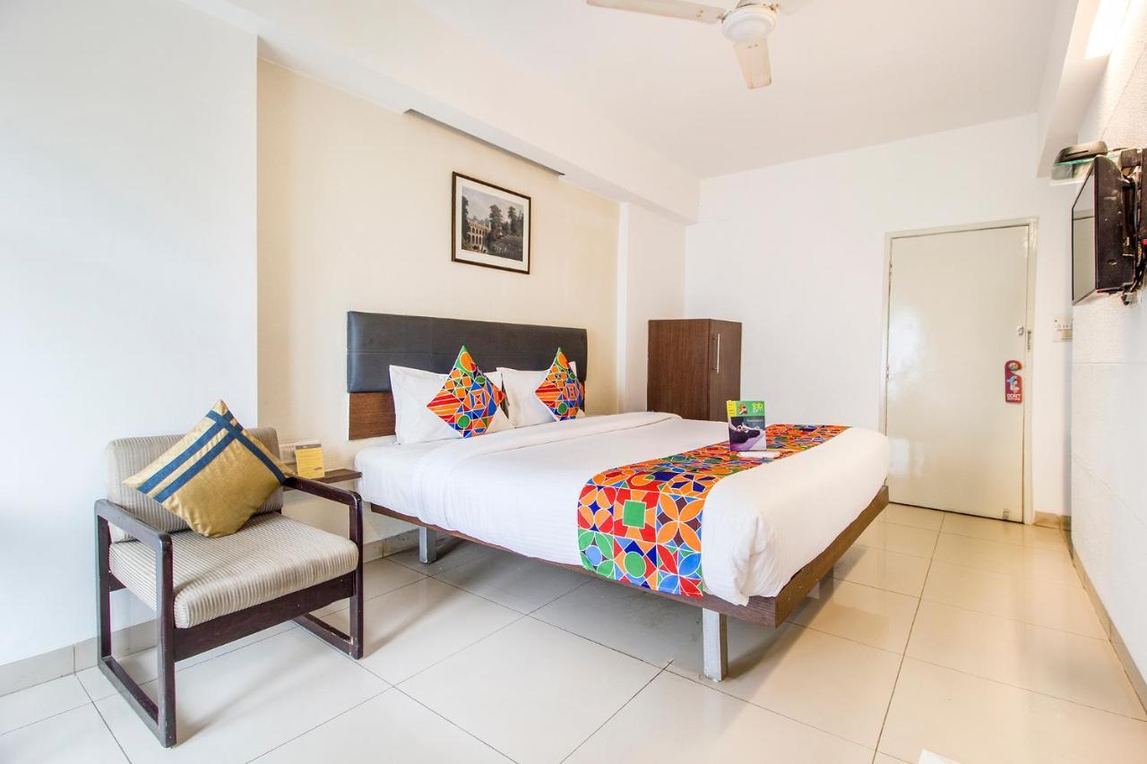FabExpress Kalyan Hotel Vadodara Bagian luar foto