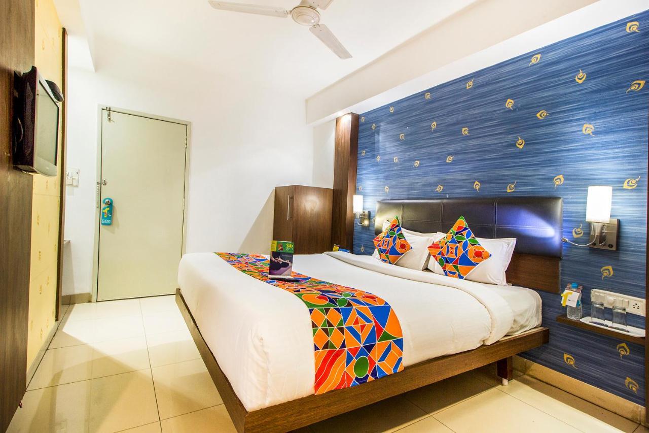 FabExpress Kalyan Hotel Vadodara Bagian luar foto